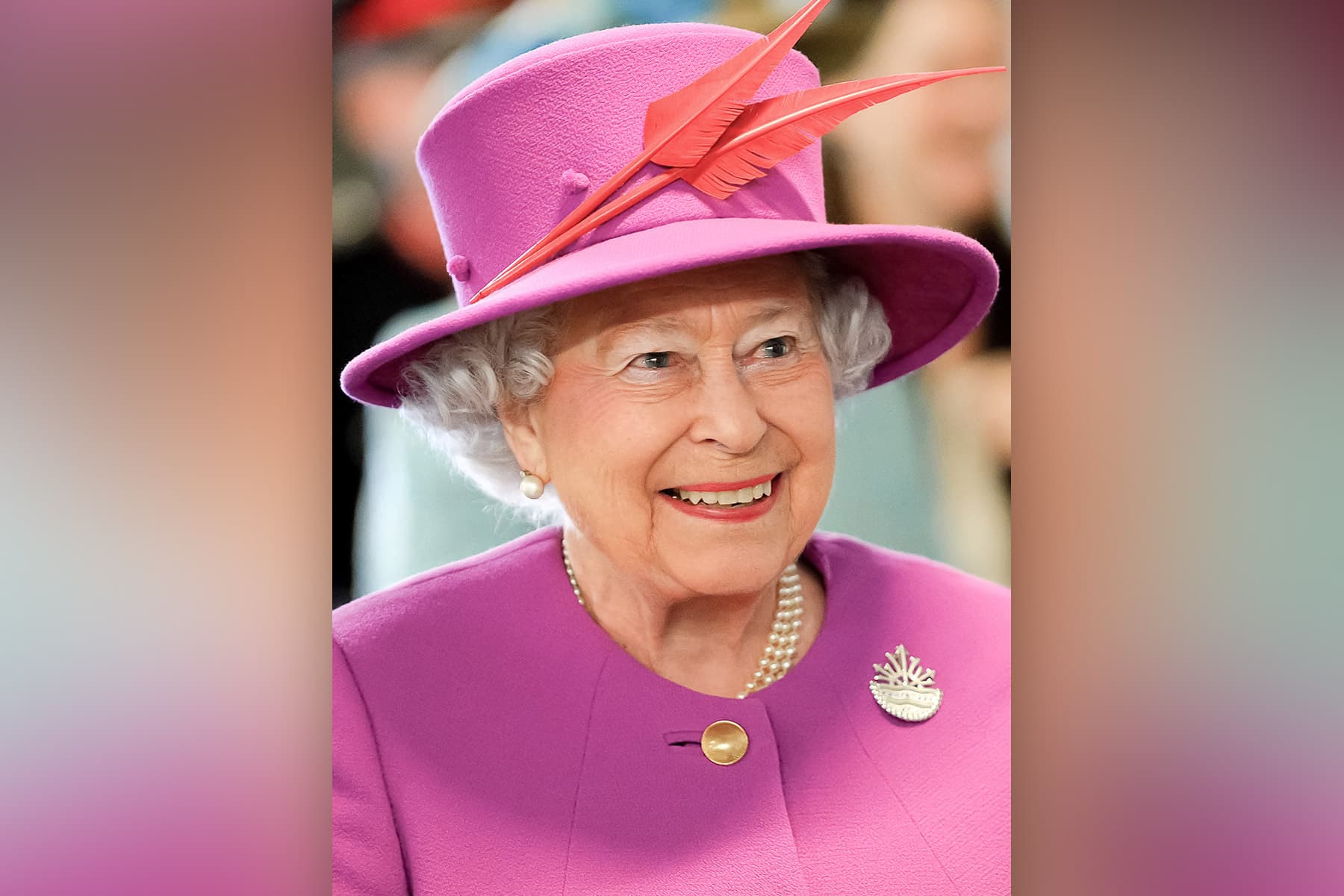 Queen Elizabeth, UK’s Longest-Serving Monarch, Dies at 96