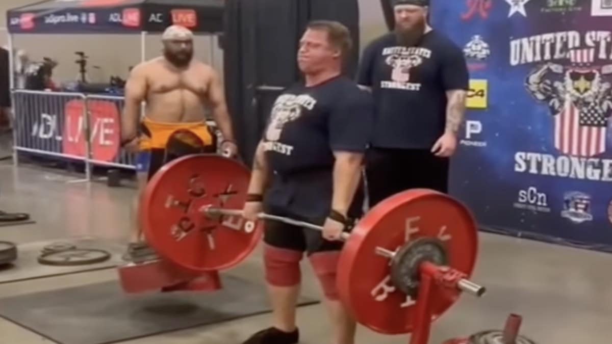 Watch Devin Burger Make a 1,100-Pound Silver Dollar Deadlift Look Easy