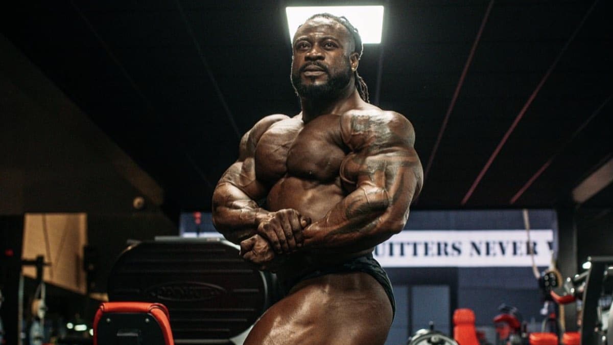 William Bonac Tears Up His Chest With a Rigorous Pre-Olympia Routine